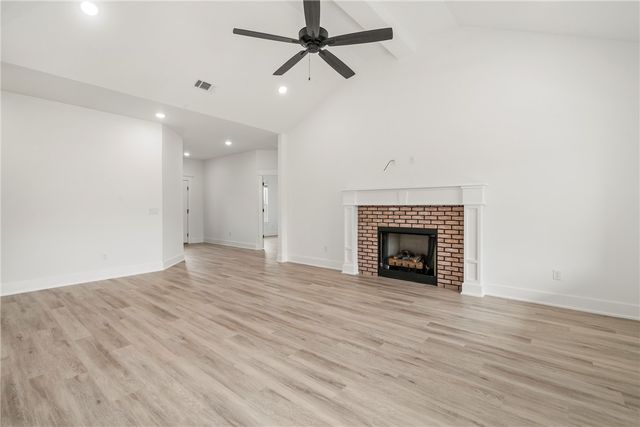 124 N Panther Avenue, Farmington, AR 72730