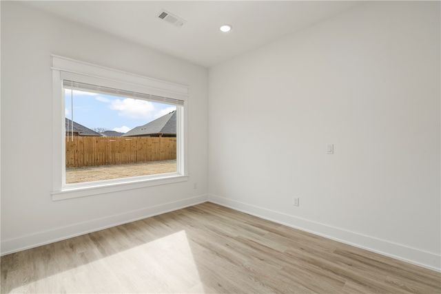 124 N Panther Avenue, Farmington, AR 72730