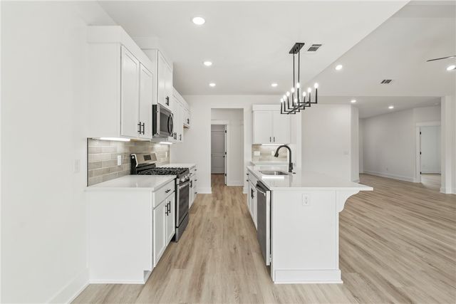 124 N Panther Avenue, Farmington, AR 72730