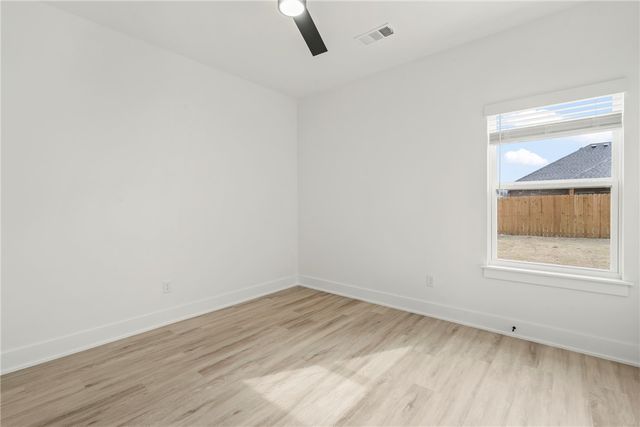 124 N Panther Avenue, Farmington, AR 72730