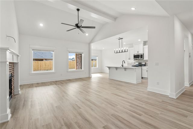 124 N Panther Avenue, Farmington, AR 72730