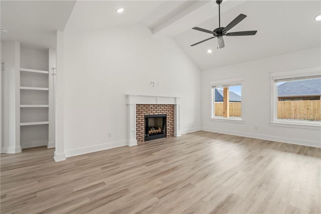 124 N Panther Avenue, Farmington, AR 72730