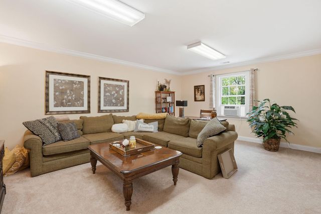 2400 LIBERTY RD, Eldersburg, MD 21784