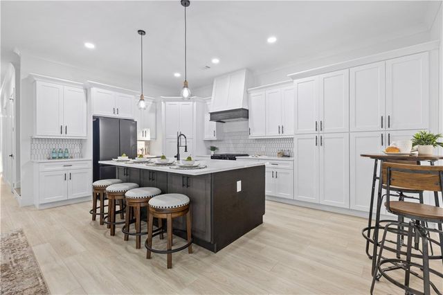 171 Honeysuckle Circle, Lawrenceville, GA 30046