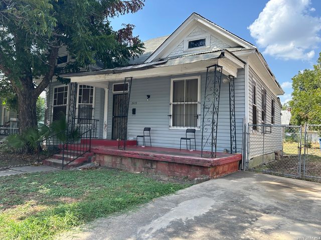 2419 W HOUSTON ST, San Antonio, TX 78207