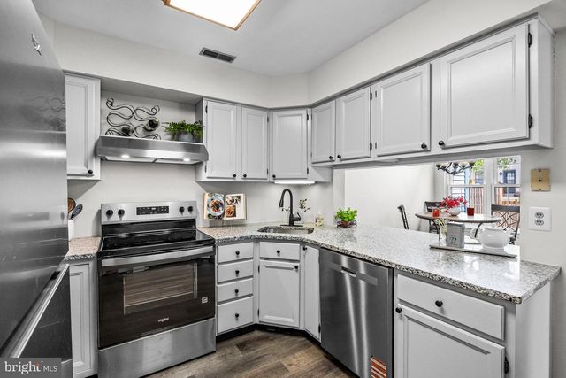 20 CHARDONAY, Evesham, NJ 08053