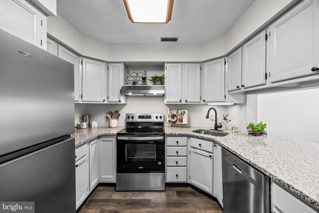 20 CHARDONAY, Evesham, NJ 08053