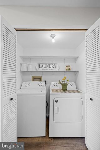 20 CHARDONAY, Evesham, NJ 08053