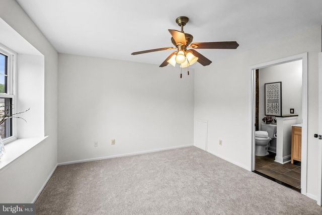 20 CHARDONAY, Evesham, NJ 08053