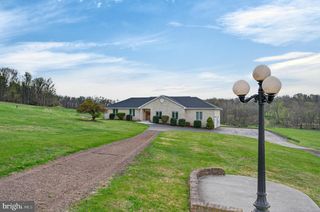 363 DAVIS LN, New Market, VA 22844