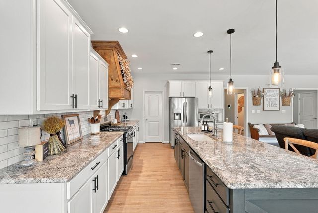 160 Rowanberry Drive, Nicholasville, KY 40356