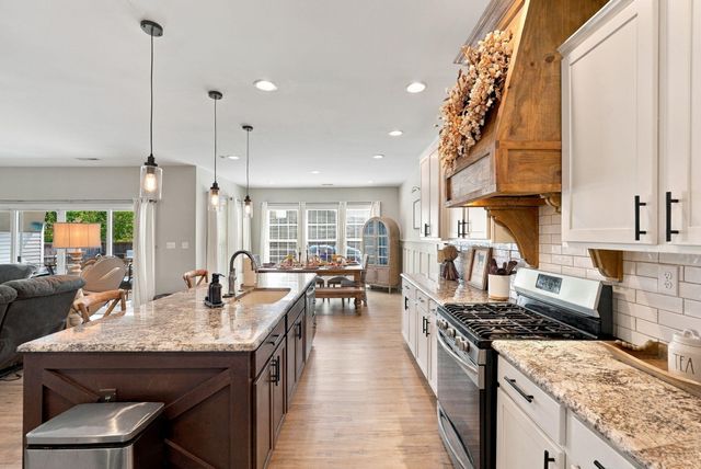 160 Rowanberry Drive, Nicholasville, KY 40356