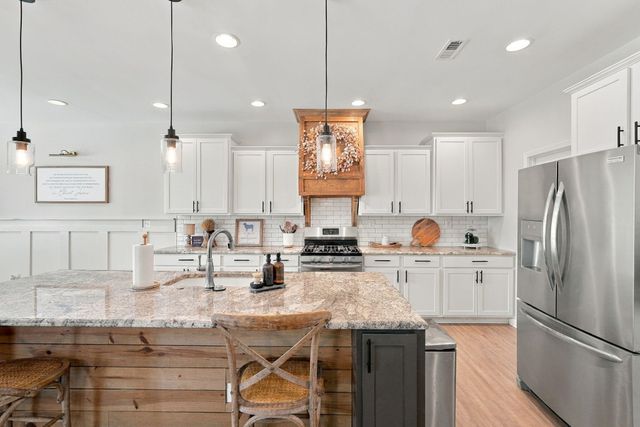 160 Rowanberry Drive, Nicholasville, KY 40356