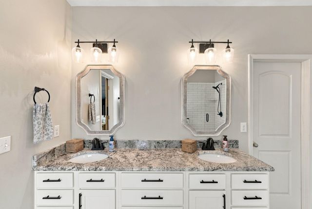 160 Rowanberry Drive, Nicholasville, KY 40356