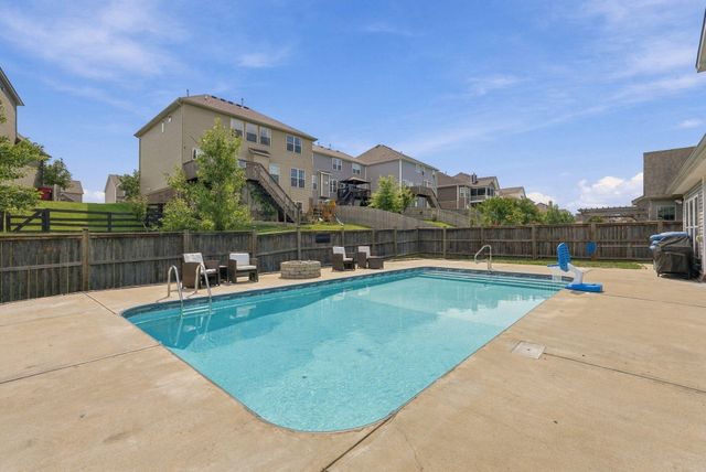 160 Rowanberry Drive, Nicholasville, KY 40356