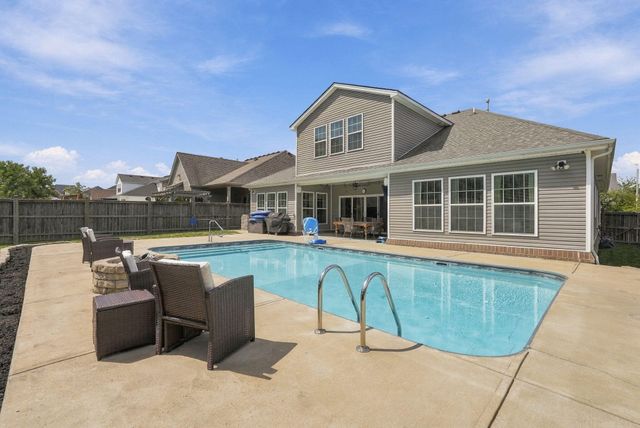 160 Rowanberry Drive, Nicholasville, KY 40356