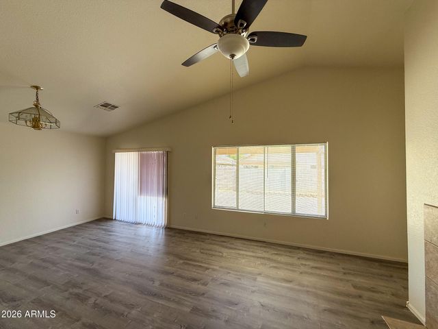 1330 E SANTA FIORE Street, San Tan Valley, AZ 85140