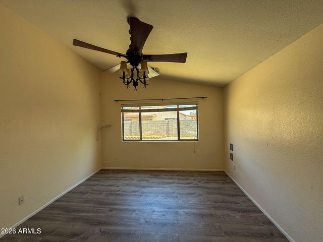1330 E SANTA FIORE Street, San Tan Valley, AZ 85140