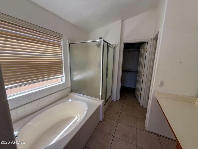 1330 E SANTA FIORE Street, San Tan Valley, AZ 85140