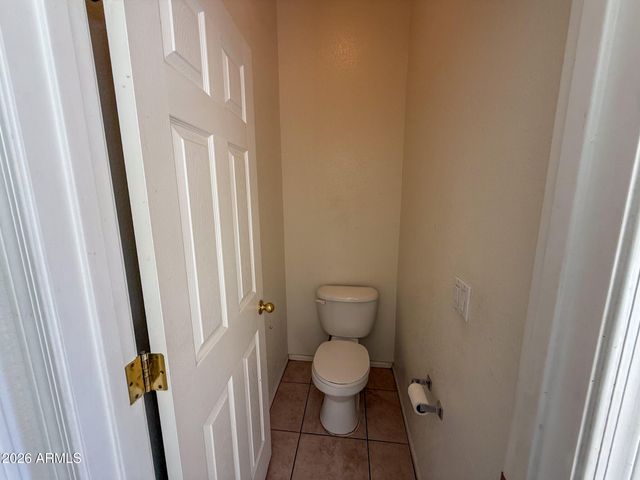1330 E SANTA FIORE Street, San Tan Valley, AZ 85140