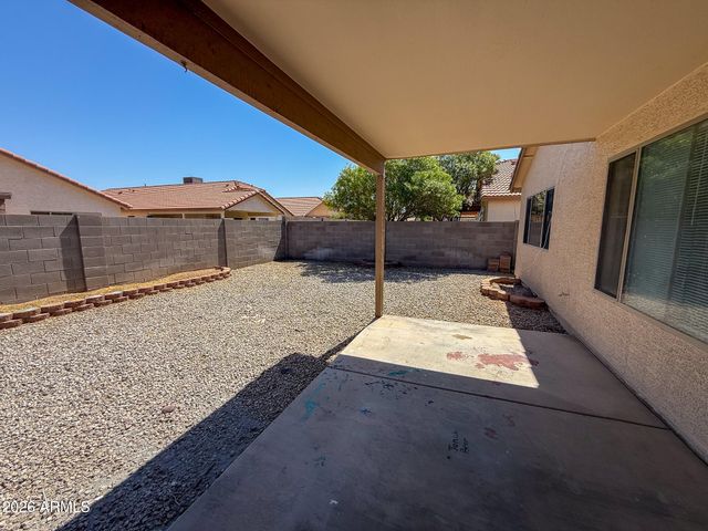 1330 E SANTA FIORE Street, San Tan Valley, AZ 85140