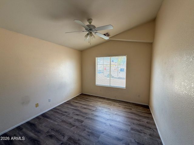 1330 E SANTA FIORE Street, San Tan Valley, AZ 85140