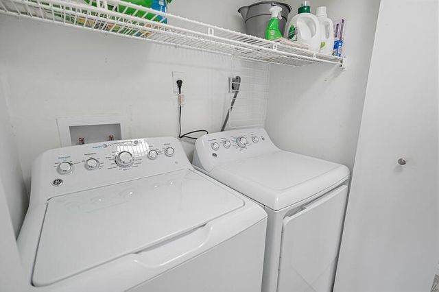 7620 NW 79th Avenue J8, Tamarac, FL 33321