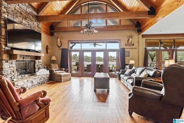 1111 COUNTY ROAD 546, Verbena, AL 36091