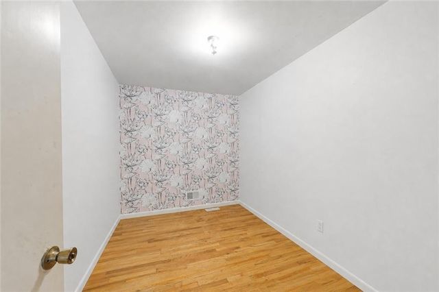 504 NE Lynn Street, Lee's Summit, MO 64063