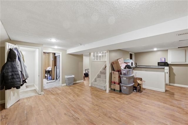 504 NE Lynn Street, Lee's Summit, MO 64063