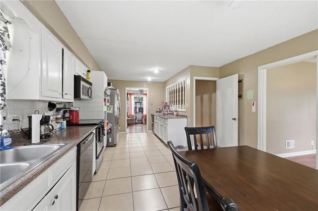 504 NE Lynn Street, Lee's Summit, MO 64063