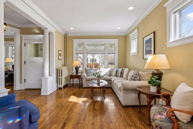 862 Linwood Avenue, Saint Paul, MN 55105