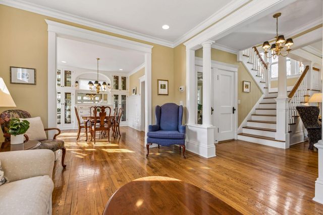 862 Linwood Avenue, Saint Paul, MN 55105