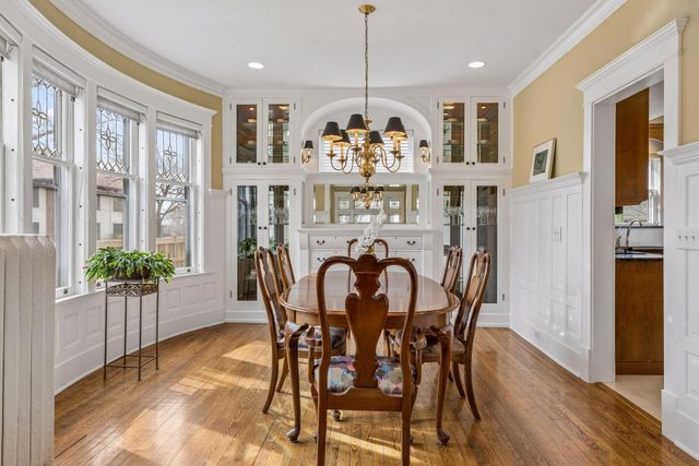 862 Linwood Avenue, Saint Paul, MN 55105