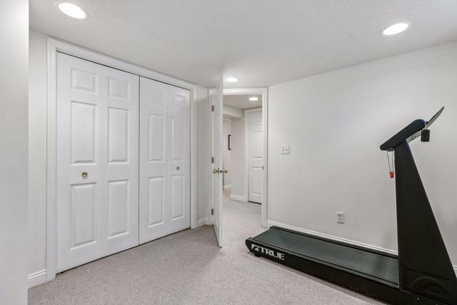 862 Linwood Avenue, Saint Paul, MN 55105