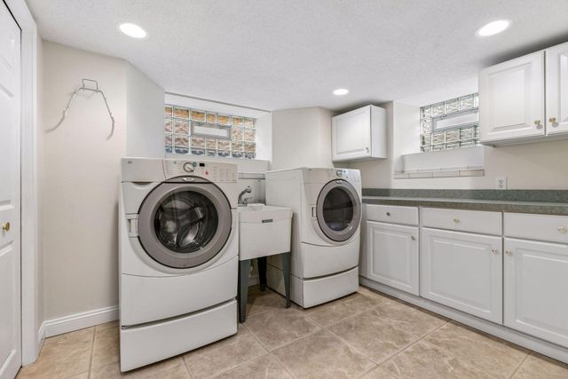 862 Linwood Avenue, Saint Paul, MN 55105