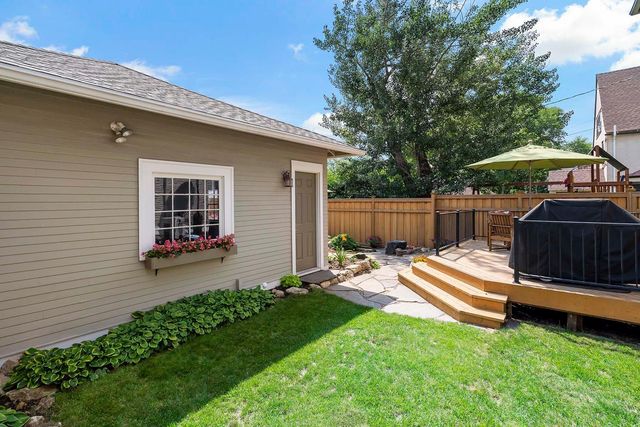 862 Linwood Avenue, Saint Paul, MN 55105