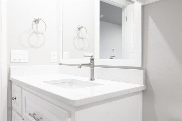 916 Peony Place, Edmond, OK 73034