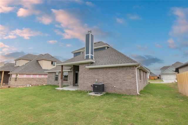 916 Peony Place, Edmond, OK 73034