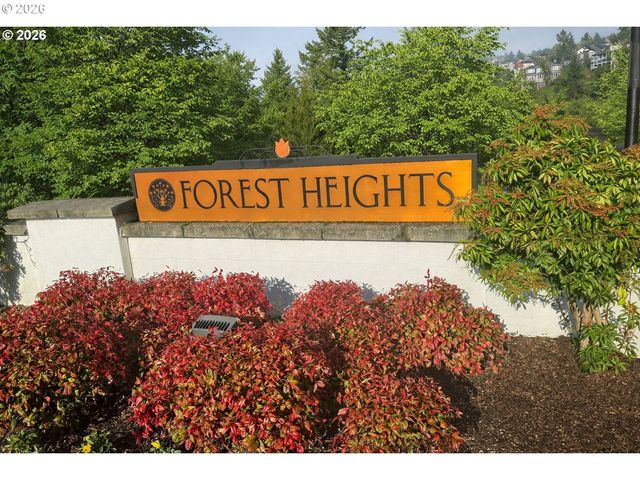 1915 Nw YORKSHIRE Ln, Portland, OR 97229