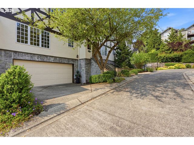 1915 Nw YORKSHIRE Ln, Portland, OR 97229