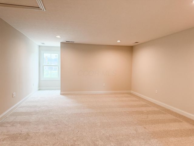 1356 Woodland Run Way, New Albany, OH 43054
