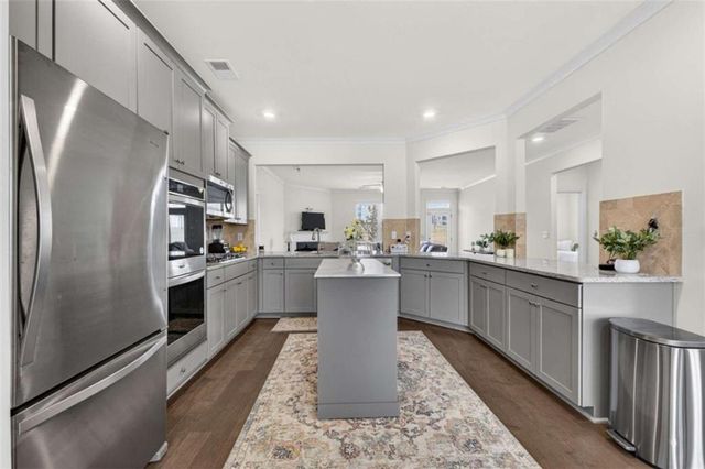 924 Dexter Drive, Stockbridge, GA 30281