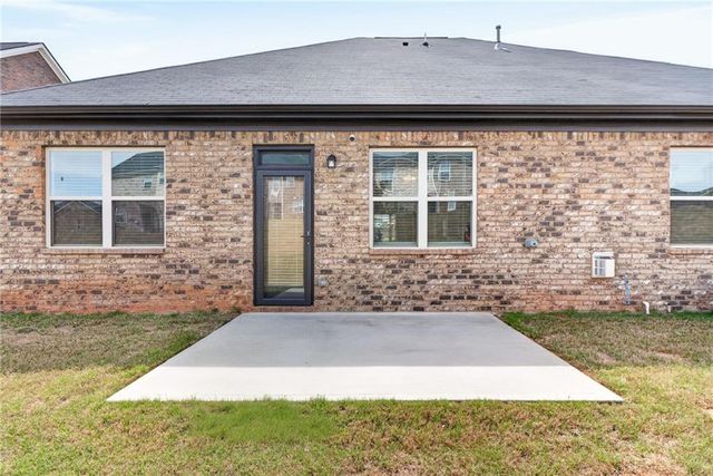 924 Dexter Drive, Stockbridge, GA 30281