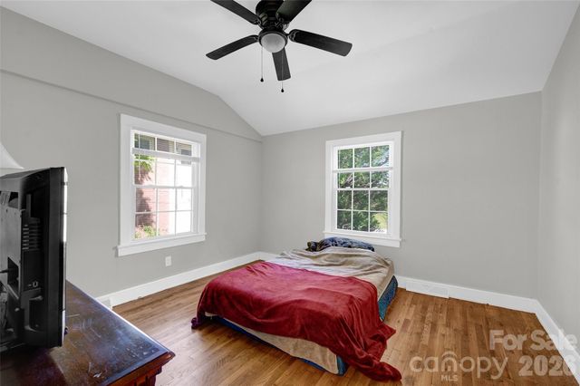 723 F Avenue SE, Hickory, NC 28602