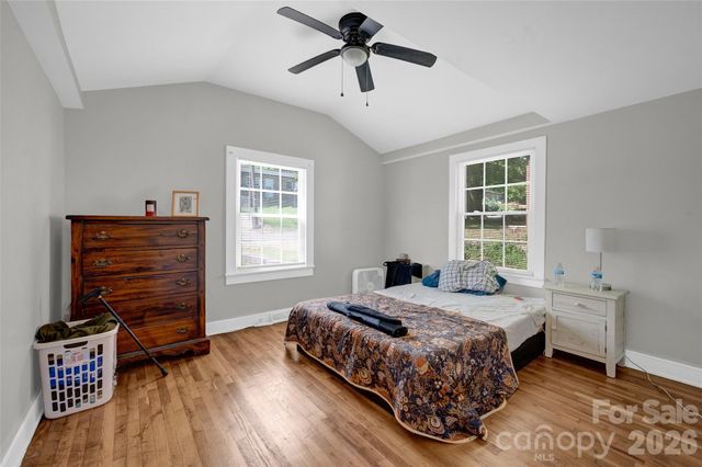 723 F Avenue SE, Hickory, NC 28602