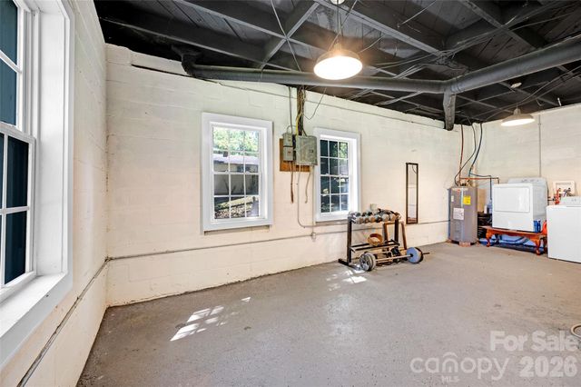 723 F Avenue SE, Hickory, NC 28602