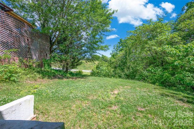 723 F Avenue SE, Hickory, NC 28602