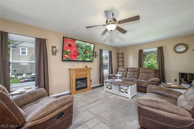 216 Lewis Place NE, Massillon, OH 44646