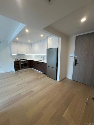 144-49 Northern Boulevard 520, Flushing, NY 11354